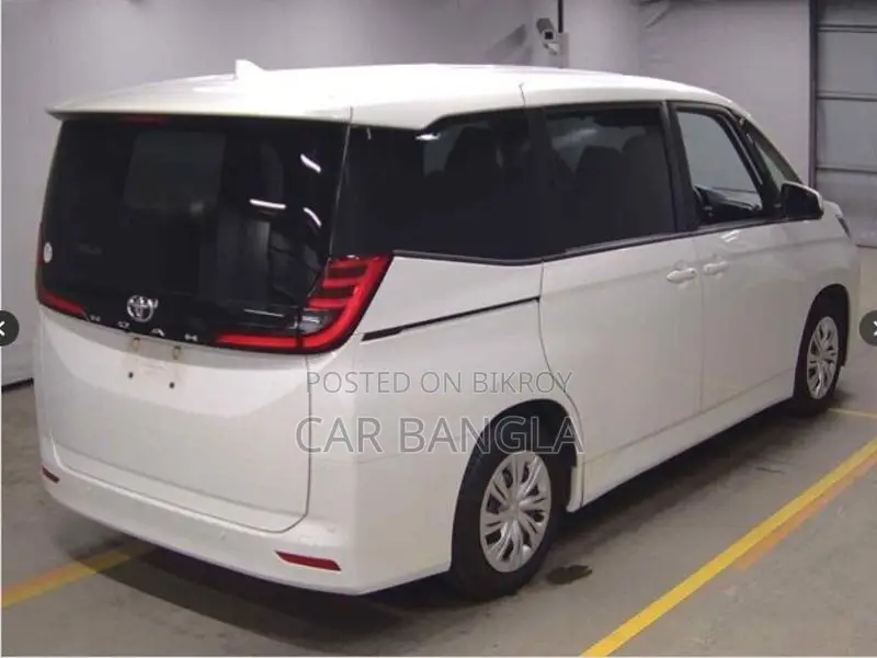 Toyota Noah X_NON_HYBRID 2022