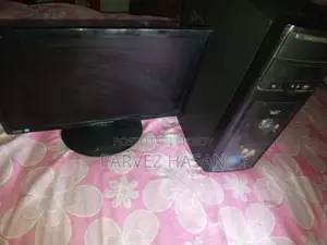 Intel Core i3 with Monitor