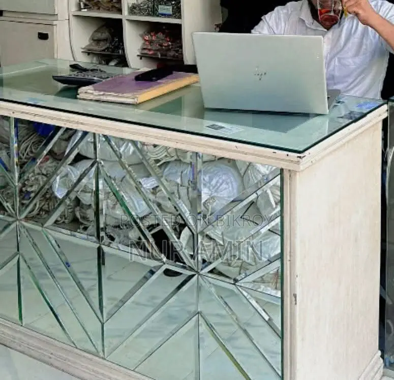 Table for Sale. Contact: