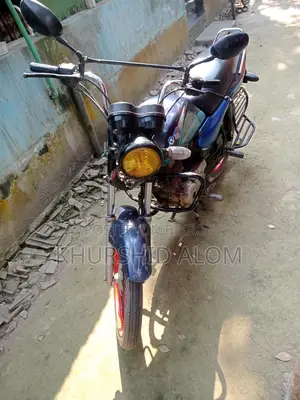 Bajaj Caliber . 2001