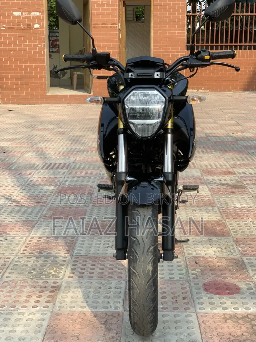 Suzuki Gixxer . 2024