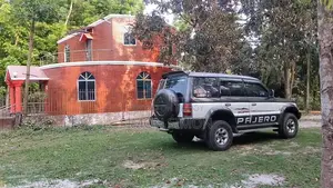 Mitsubishi Pajero all auto 4-wheeler 1997