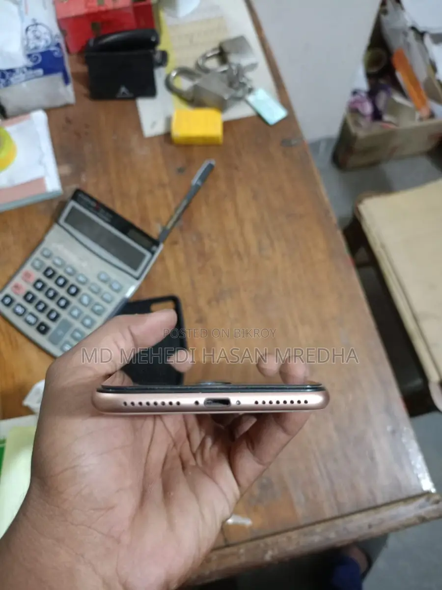 Apple iPhone 8 Plus iOS (Used)
