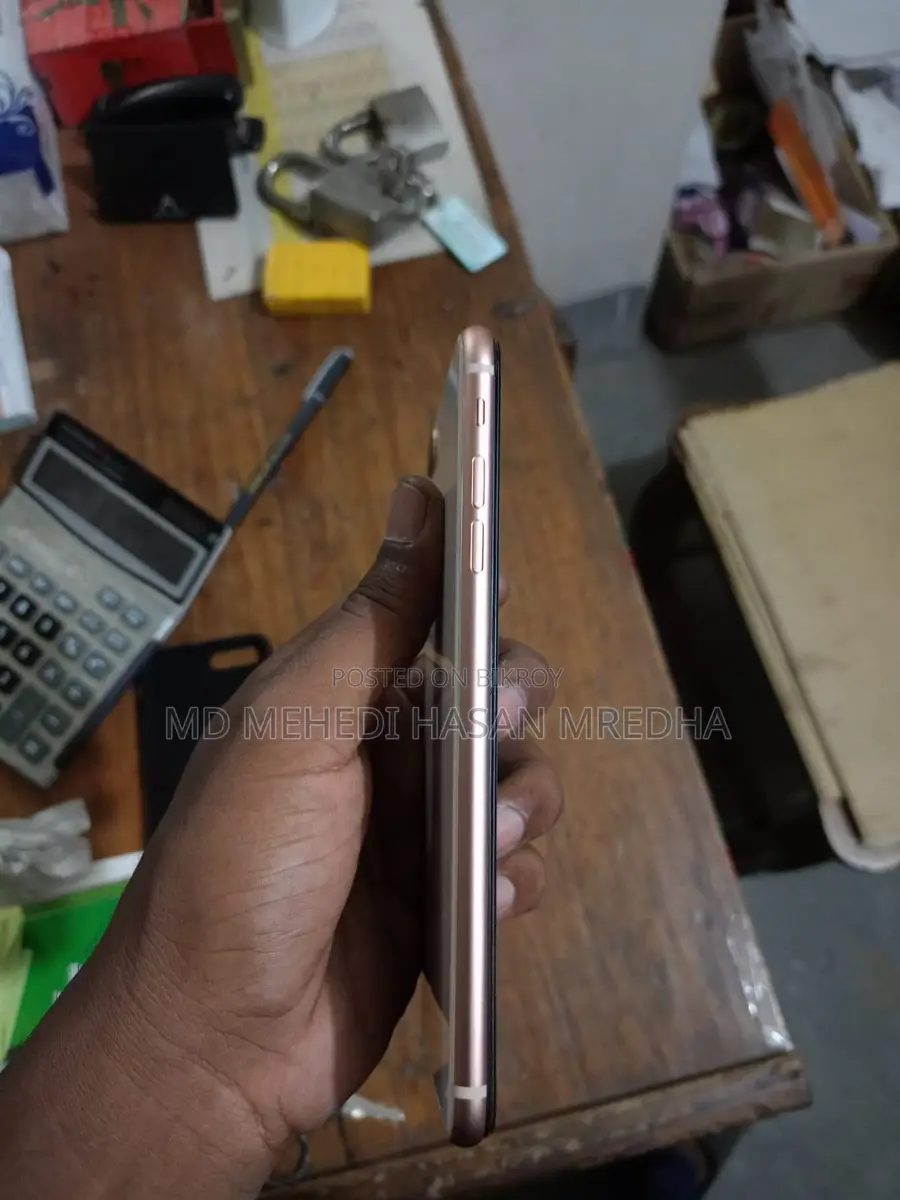 Apple iPhone 8 Plus iOS (Used)