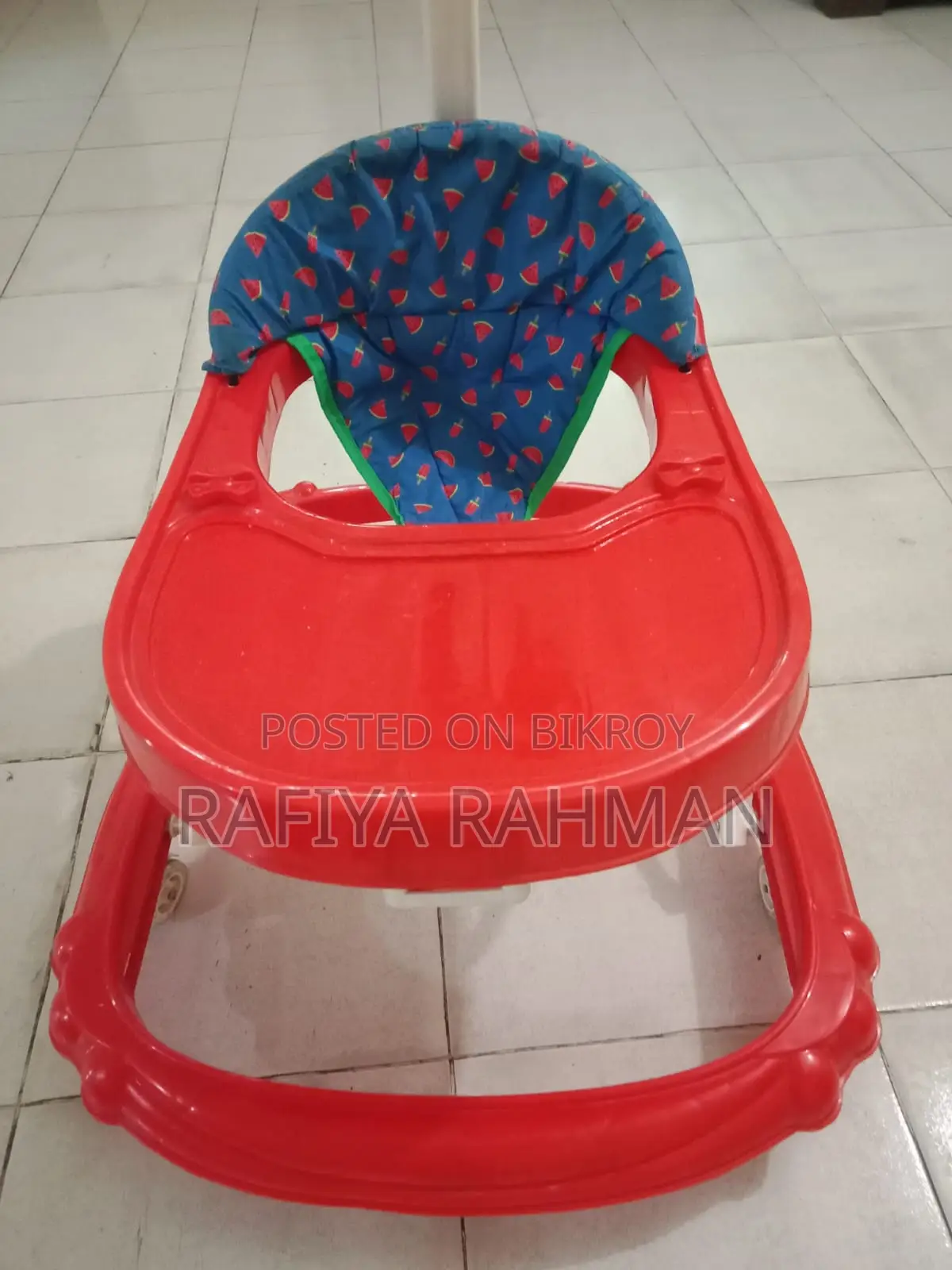 চেয়ার বিক্রি হবে