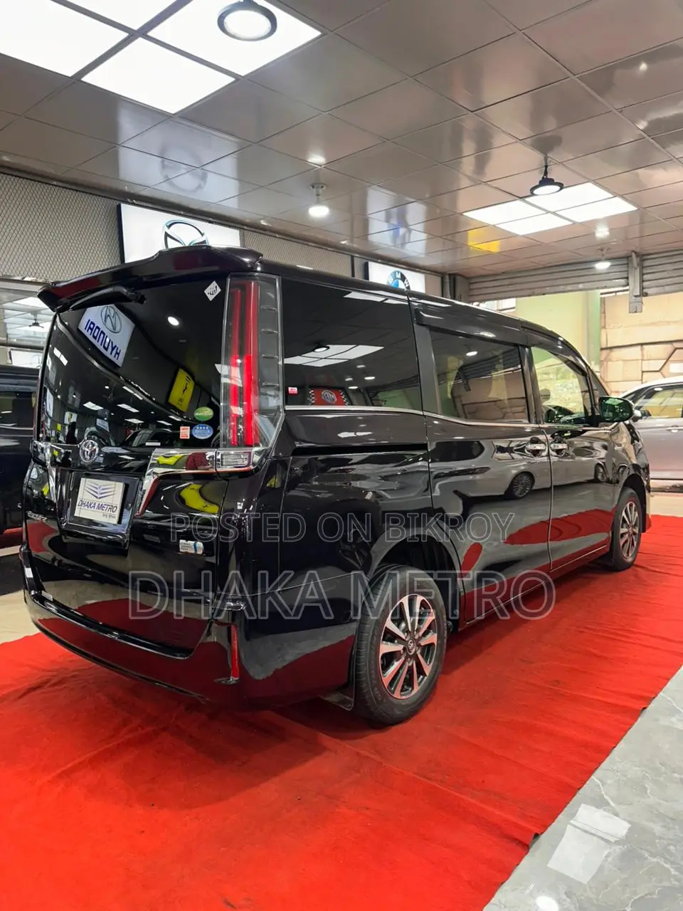 Toyota Esquire GI 2017