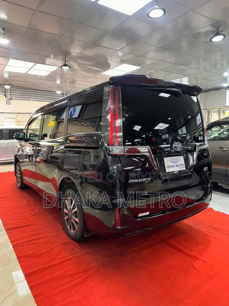 Toyota Esquire GI 2017
