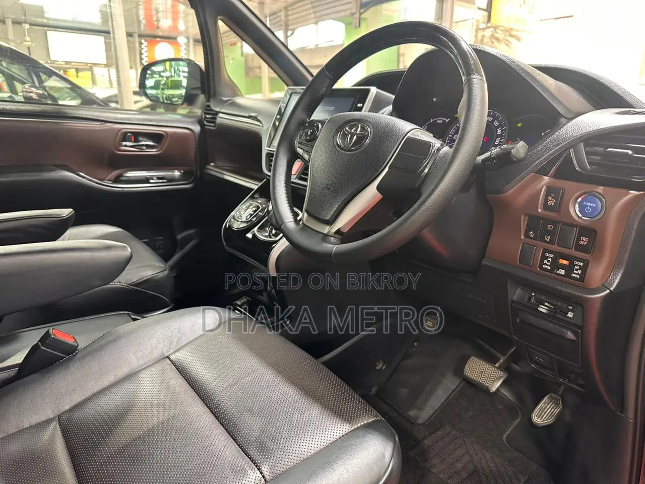 Toyota Esquire GI 2017