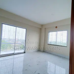Get a new ready flat of 1150 square feet