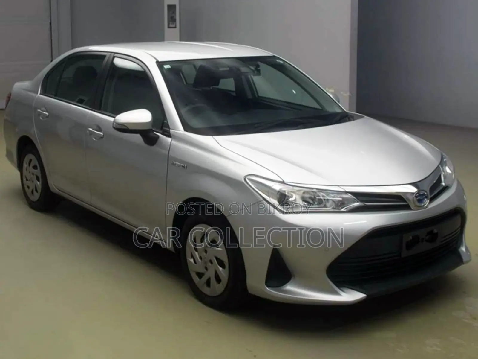 Toyota Axio EX ,GRADE 4, SILVER 2020