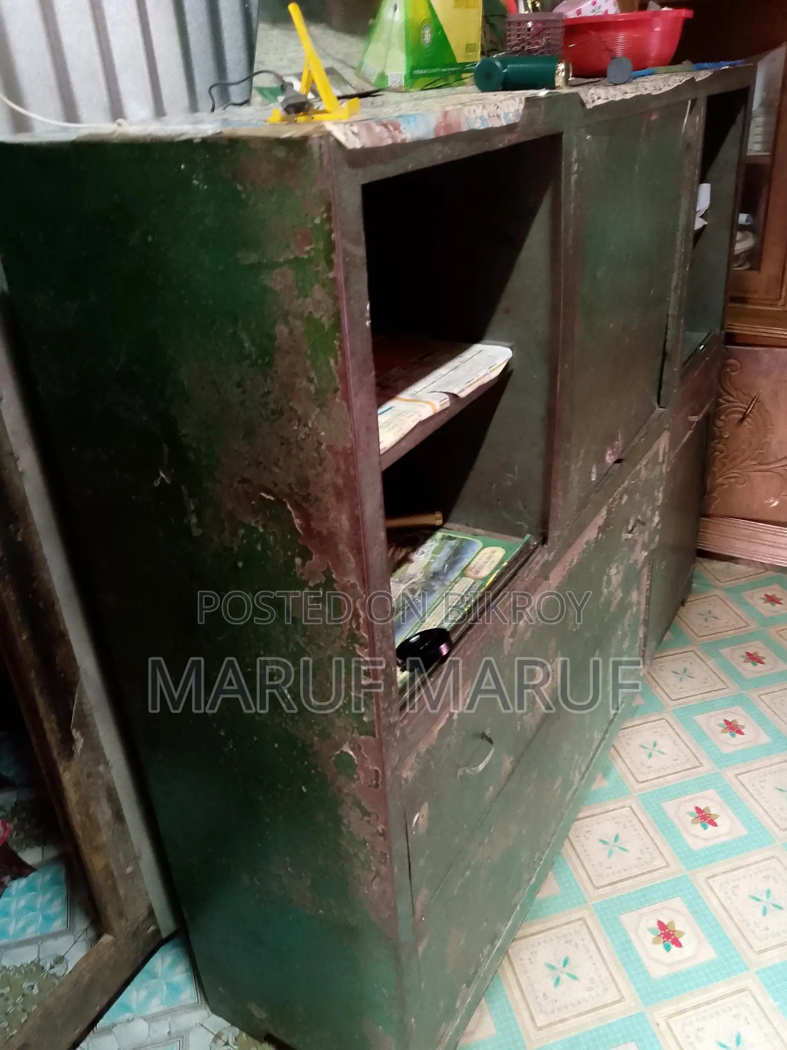 আলমারি, শোকেস কম্বো প্যাকেজ