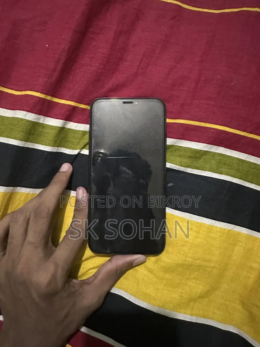 Apple iPhone XS (Used)