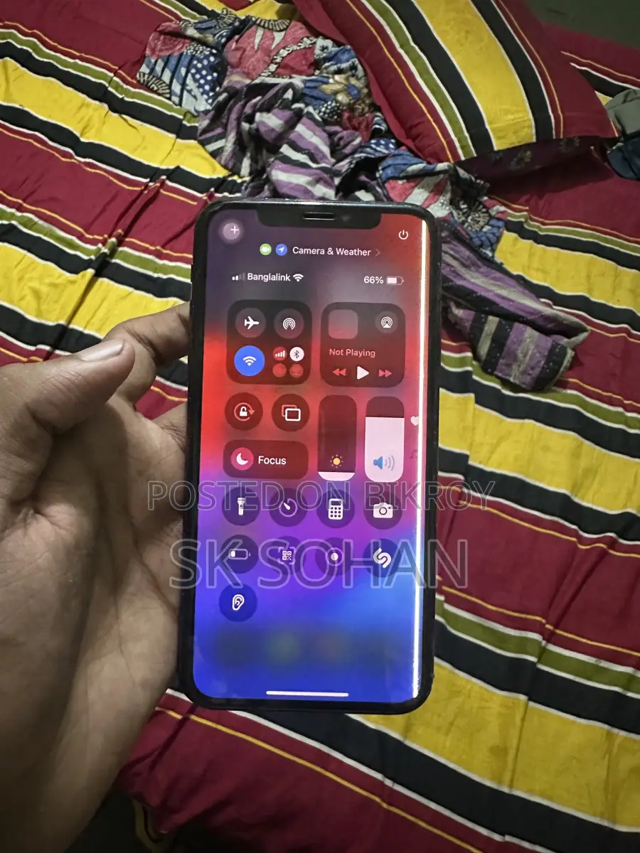 Apple iPhone XS (Used)