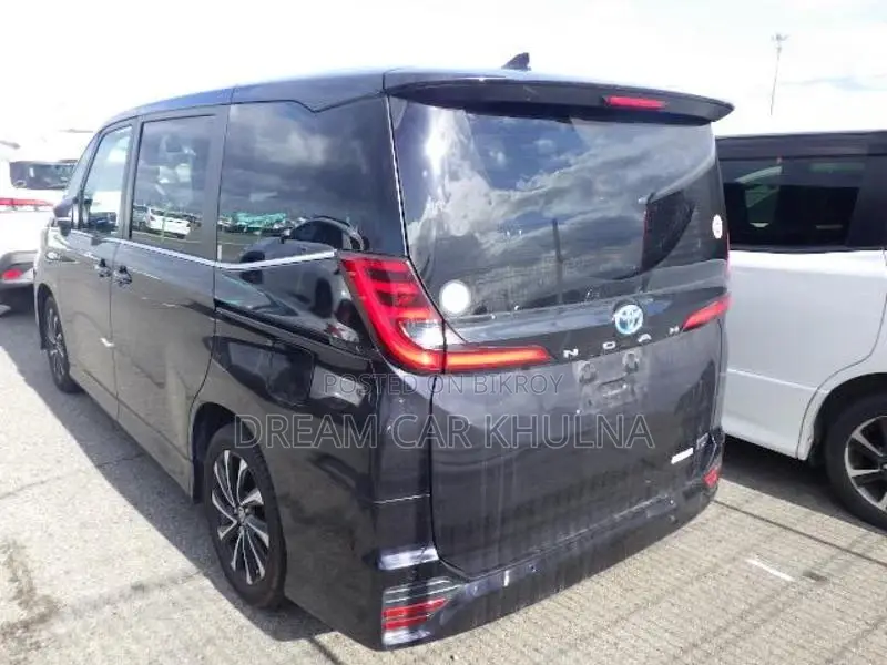 Toyota Noah S-Z Leg Rest 2023