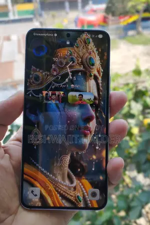 Samsung Galaxy S22 . (Used)