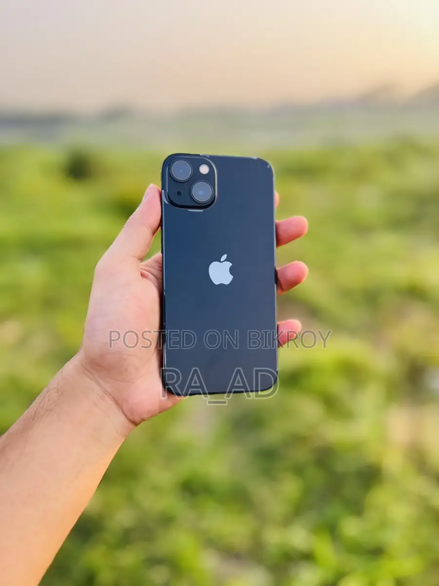 Apple iPhone 13 (Used)