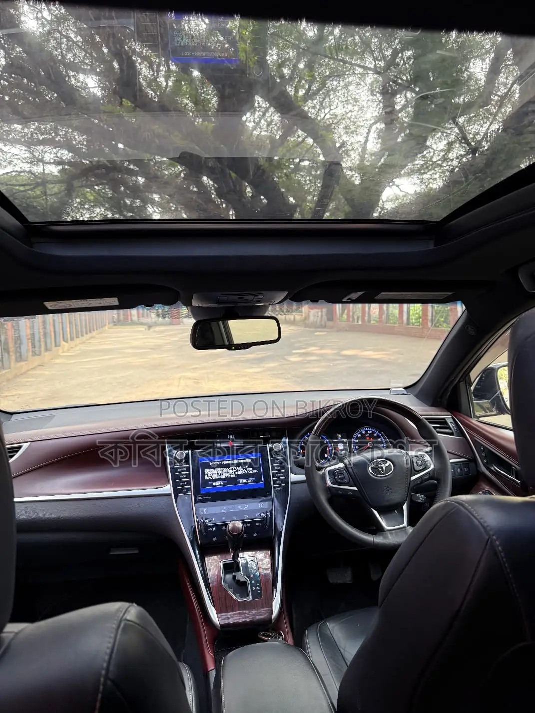 Toyota Harrier advance premium 2015