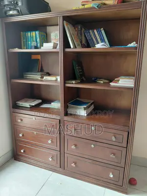 Bookshelf Canadian Oak Wood, A