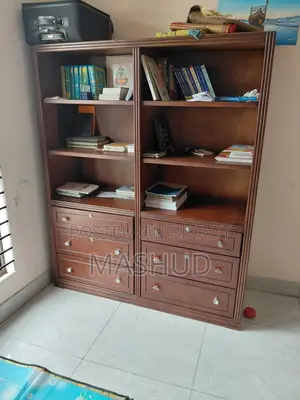 Bookshelf Canadian Oak Wood, A
