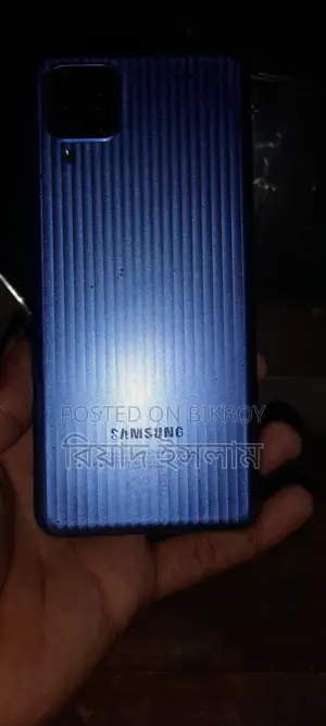 Samsung galaxy m12 (Used)