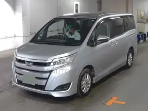 Toyota Noah Hybrid X Silver 2021