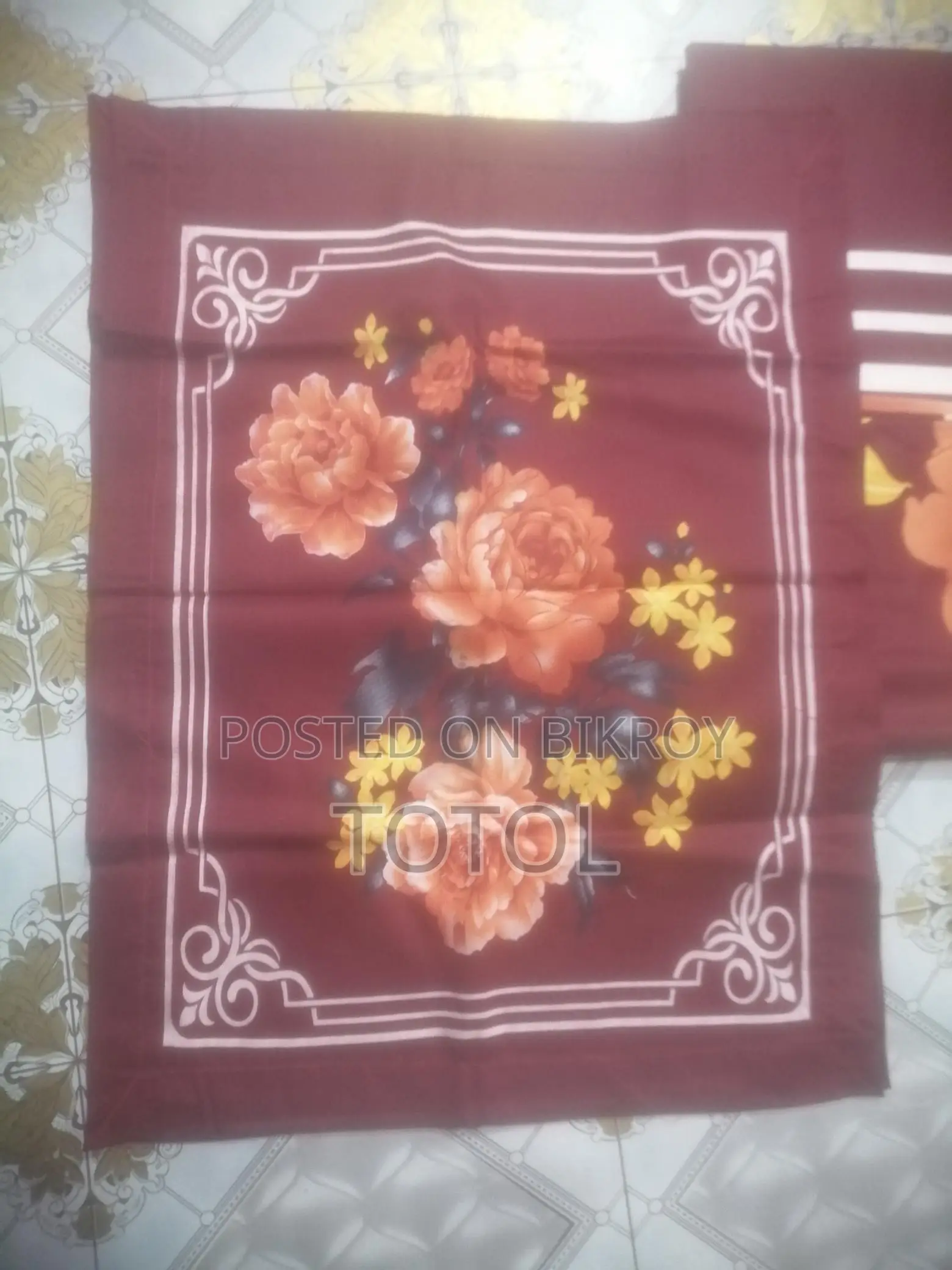 এক ফুলের বিছানার চাদর