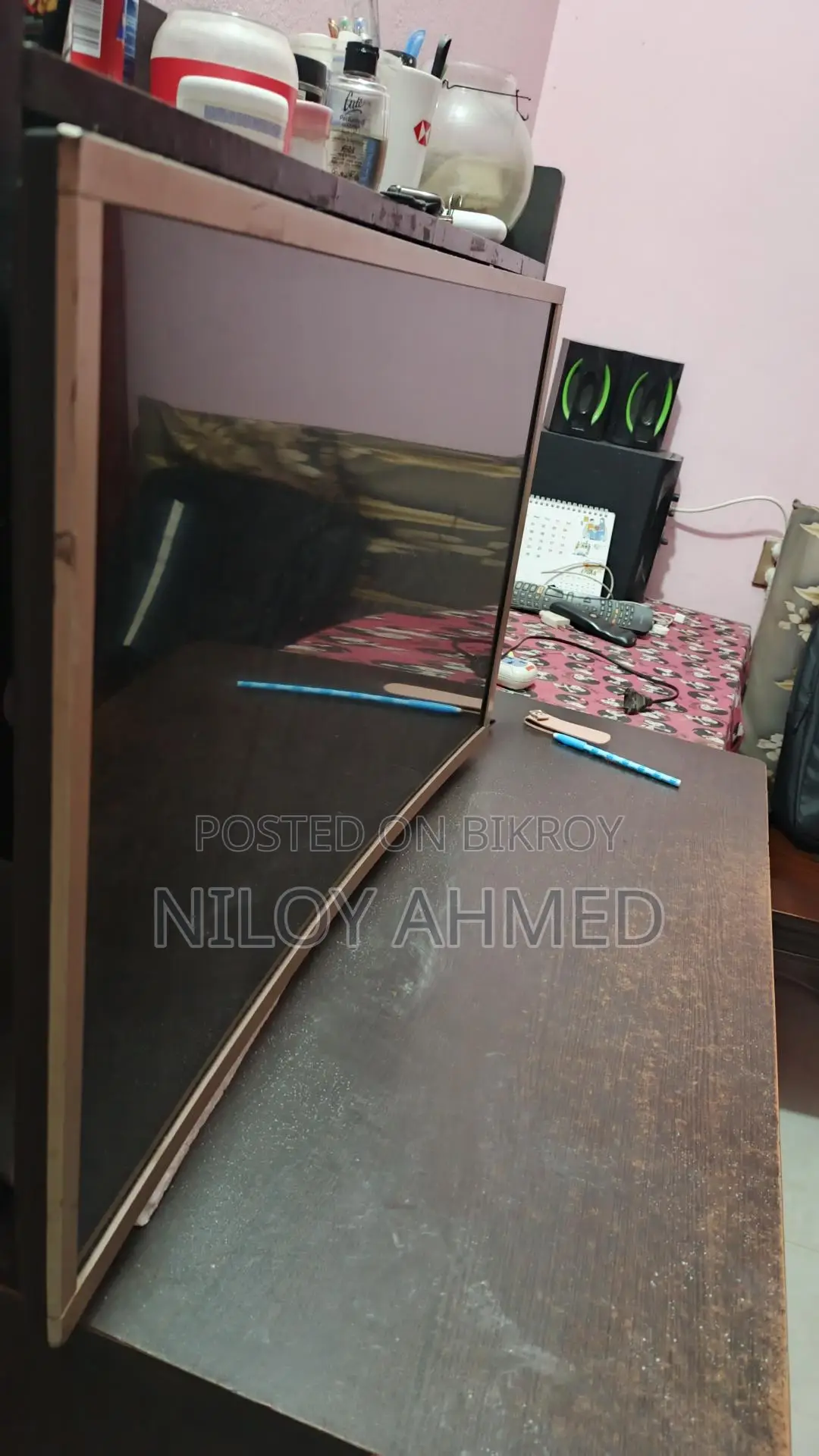 32" Curved LED TV for Sale.