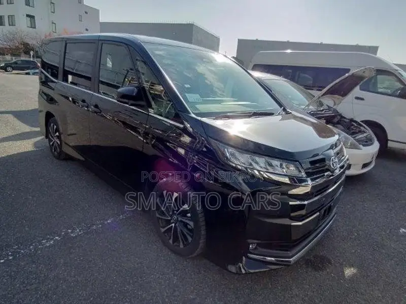 Toyota Noah Hybrid SZ Black New 2022