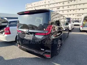 টয়োটা নোয়া হাইব্রিড এসজেড ব্ল্যাক নিউ ২০২২