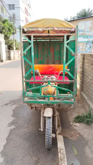 Auto Delivery Van