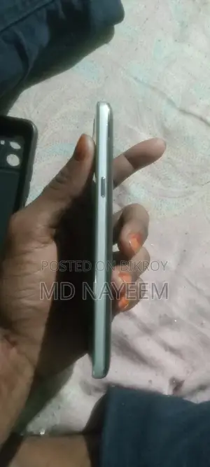 Samsung Galaxy J2 (Used)