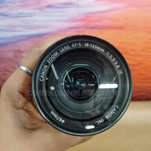 Canon 18-135mm f3.5 IS LENS