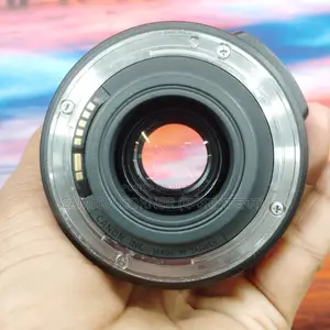 Canon 18-135mm f3.5 IS LENS