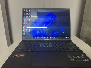 Laptop Asus Zenbook 14 OLED 16GB AMD Ryzen 7 SSD 512GB
