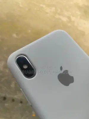 Apple iPhone X . (Used)