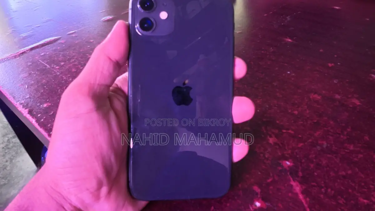 Apple iPhone 11 64gb (Used)