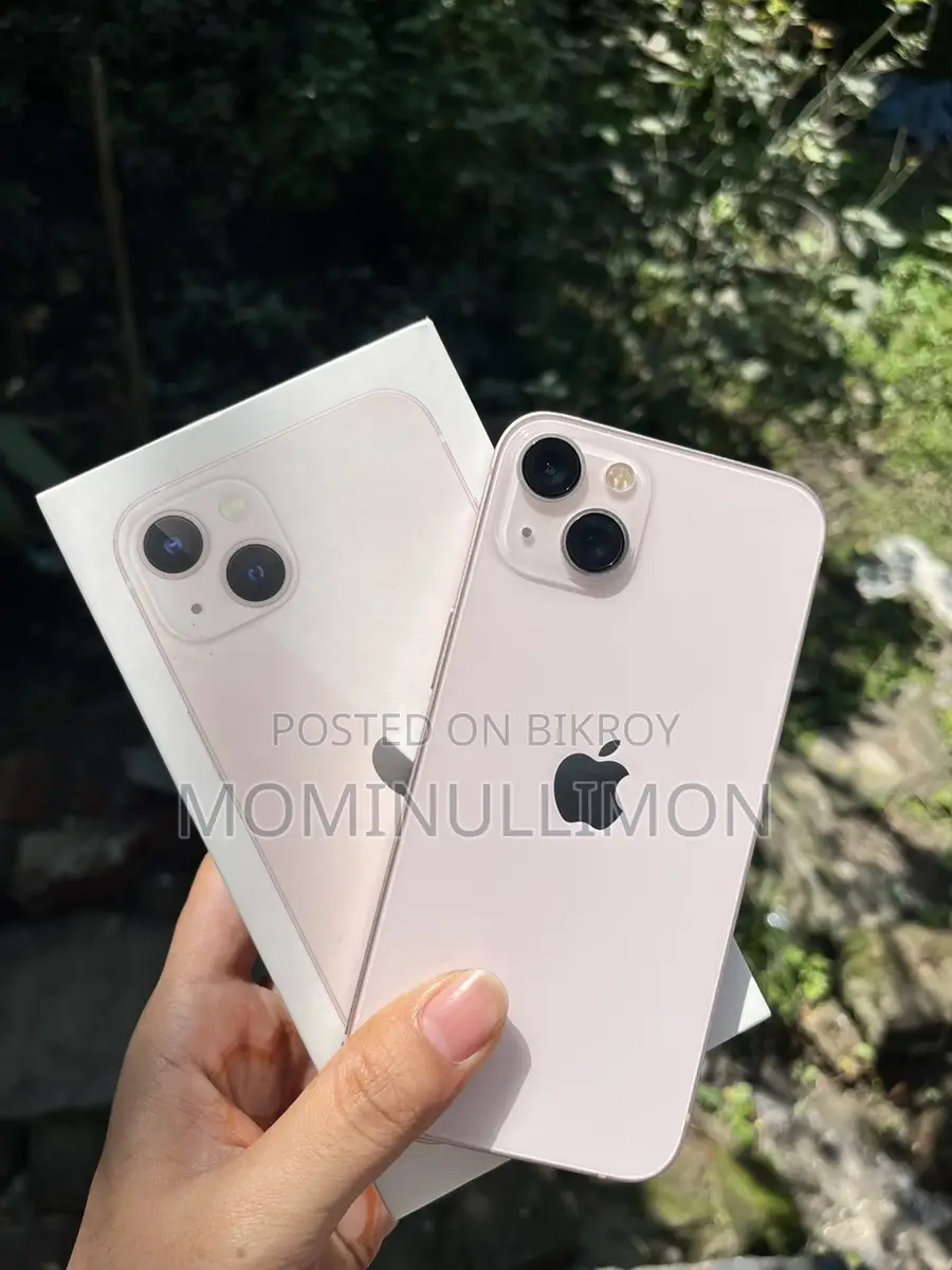 Apple iPhone 13 . (Used)