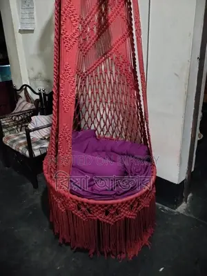 Swing (Dolna) in Perfect Condition