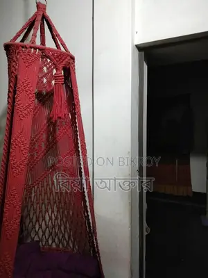 Swing (Dolna) in Perfect Condition