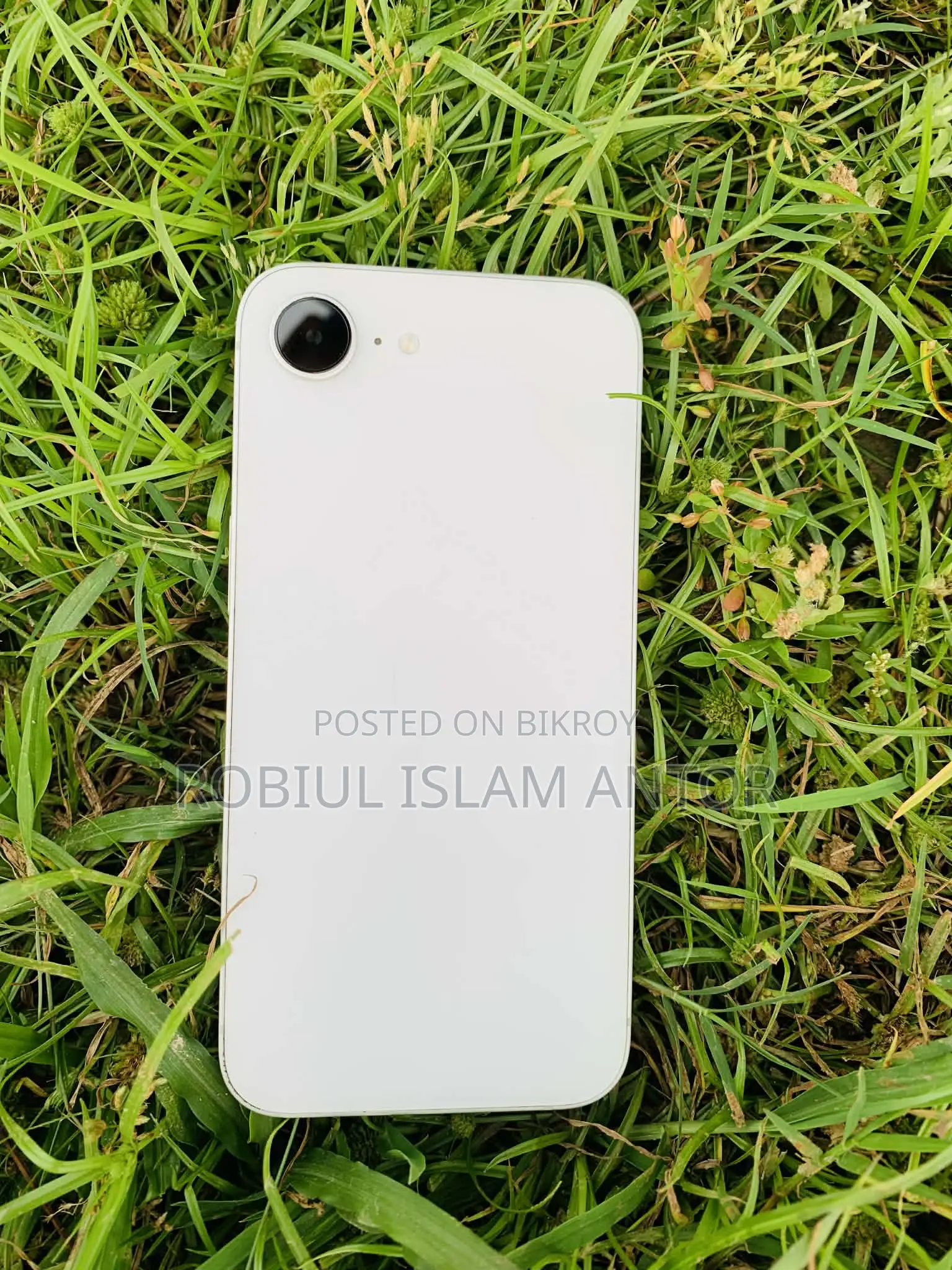 Apple iPhone 16e (Used)