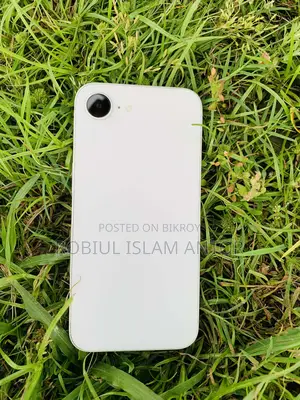 Apple iPhone 16e (Used)