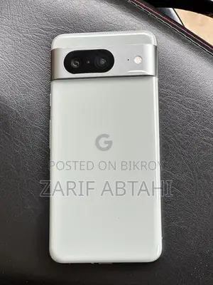 Google Pixel 8 . (Used)