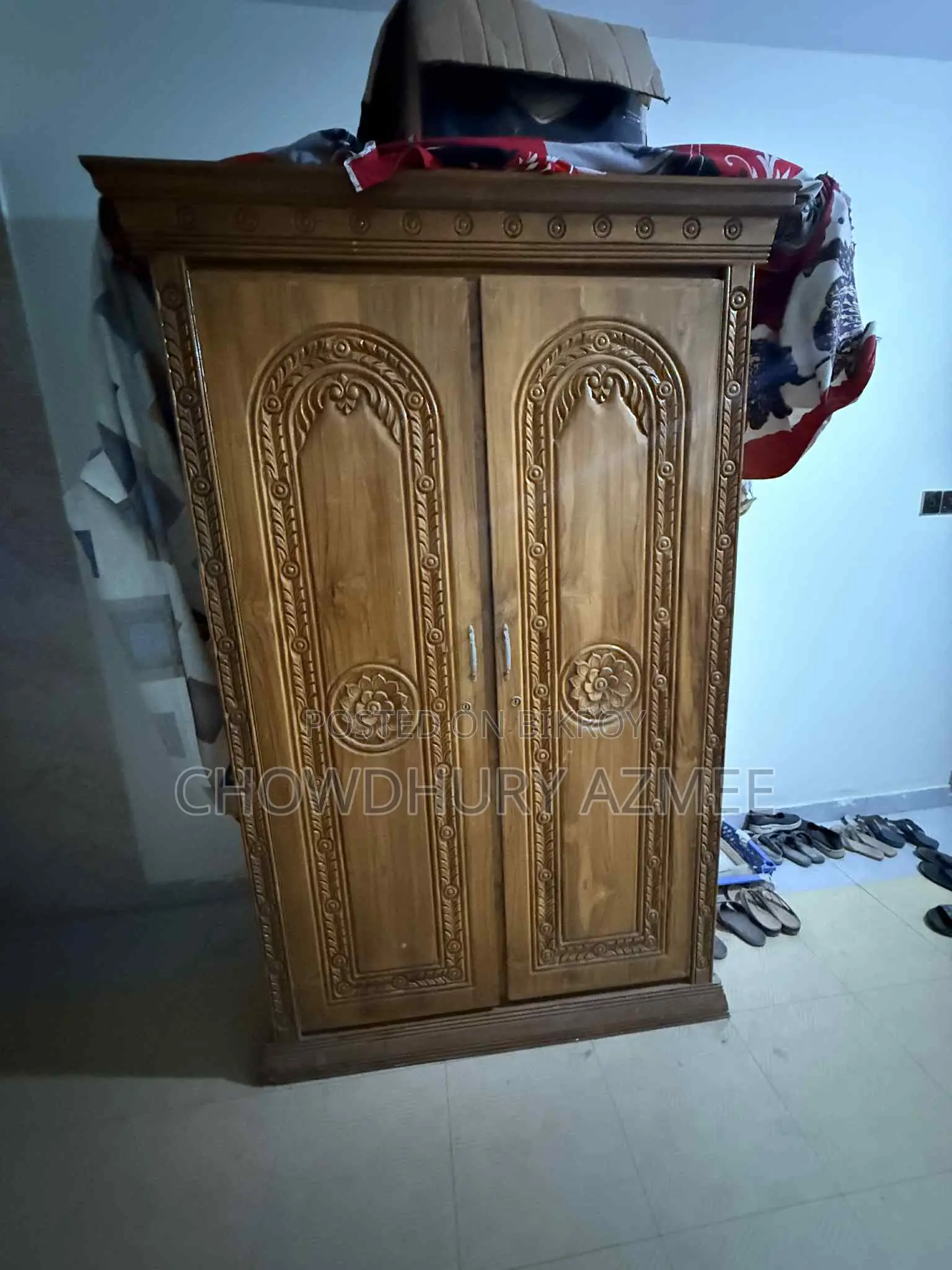 Teak Wood Almirah