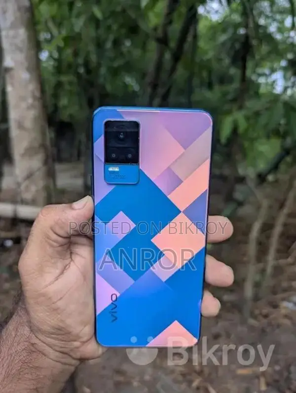 Vivo Y73 8/128 (Used)
