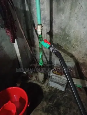 একটি সাবমারসিবল পাম্প পাইপ সহ বিক্রি করা হবে