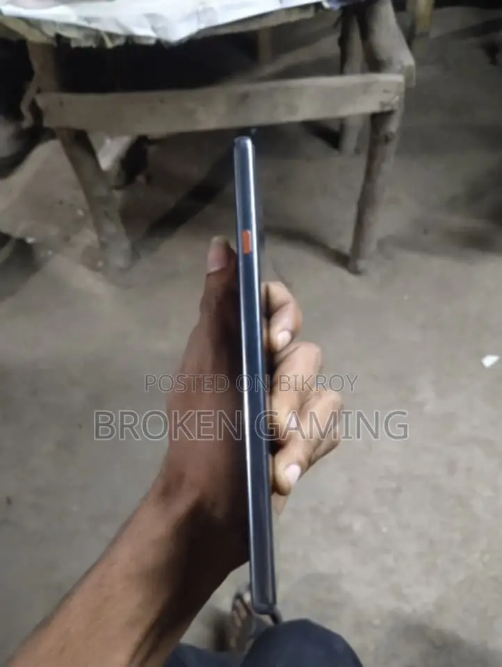 Tecno Camon 40 Pro . (Used)