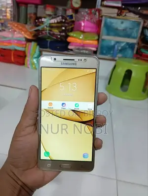 Samsung Galaxy J5 (Used)