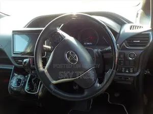 Toyota Esquire Gi Premium Package 2021