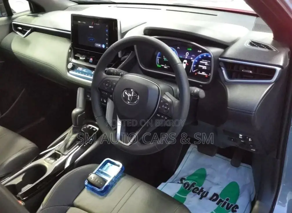 Toyota Corolla Cross Z Nardo Grey 2024
