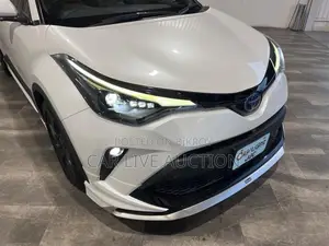 Toyota C-HR Hybrid G package 2021